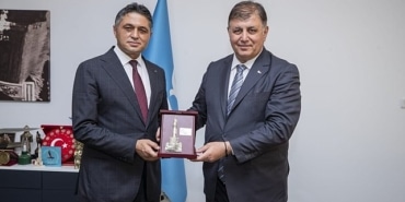 baskan-tugay-aliagada-koordinasyon-toplantisi-yapti-bu-kentin-kroniklesmis-sorunlarini-cozmek-istiyoruz.jpg