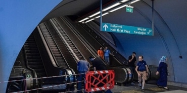 izmir-buyuksehirden-ucyol-metro-istasyonundaki-yuruyen-merdivenlere-detayli-kontrol-ve-inceleme.jpg