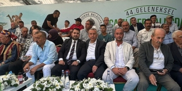 kahramankazan-belediye-baskani-selim-cirpanoglu-alucdagi-yagli-gures-festivaline-katildi.jpg