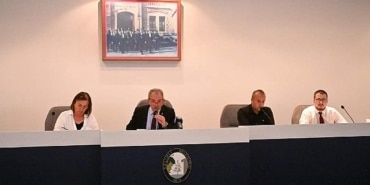 salihli-belediye-meclisi-mazlum-nurlu-baskanliginda-temmuz-ayi-meclis-toplantisini-gerceklestirdi.jpg