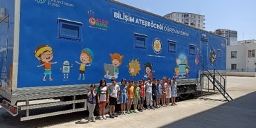 tegv-bilisim-atesbocegi-diyarbakirli-cocuklara-egitim-destegi-sagliyor.jpg