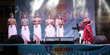 gultepede-balkan-ruzgarlari-esti-baskan-mutludan-gocmen-halayi.jpg