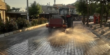 salihli-belediyesi-kirsal-mahallelerde-yol-bakim-ve-temizlik-calismasi-gerceklestirdi.jpg