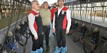 tarim-ve-orman-bakan-yardimcisi-prof-dr-ahmet-gumen-izmirli-ureticilerle-bir-araya-geldi.jpg