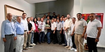 baskan-ozlem-cercioglu-muhtarlarimizla-el-birligiyle-aydini-daha-guzel-yarinlara-tasiyoruz.jpg